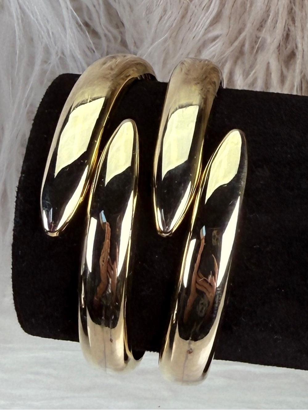 Vintage aged goldtone small hinged cuff bangle bracelet
